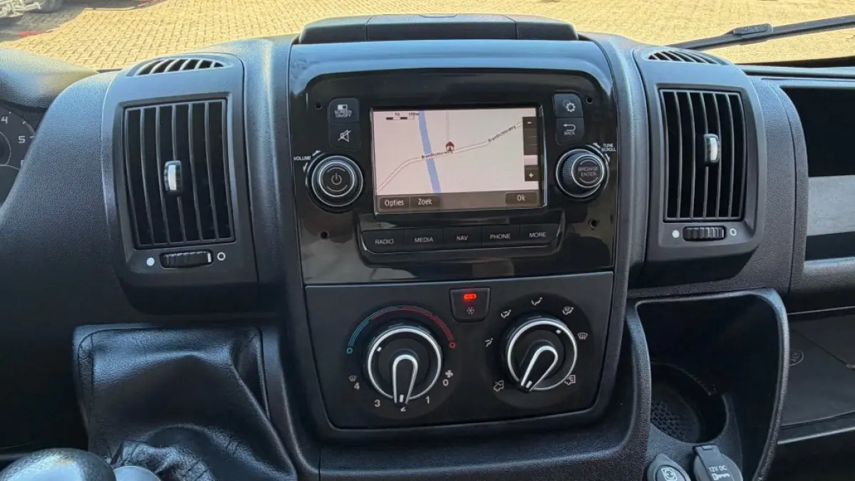 2.2 HDI 88KW 120PK L2H2 EURO 6 AIRCO/ CRUISE CONTROL/ NAVIGATIE/ CAMERA/ DUBBELE SCHUIFDEUR/ 100% DEALERONDERHOUDEN
