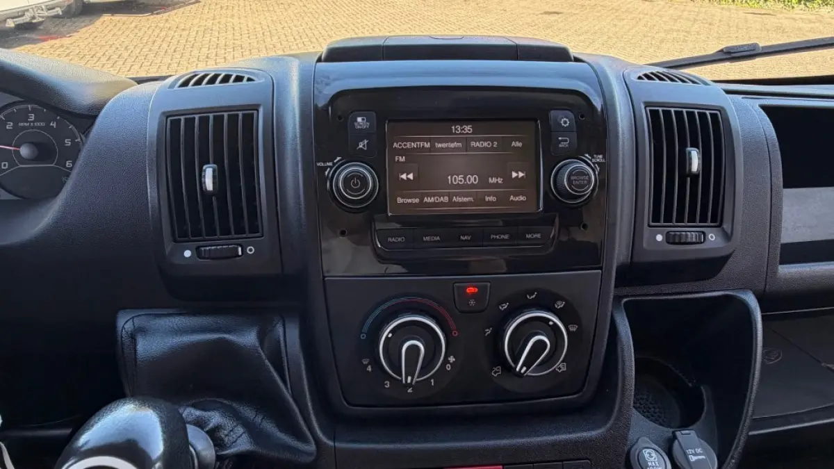 2.2 HDI 88KW 120PK L2H2 EURO 6 AIRCO/ CRUISE CONTROL/ NAVIGATIE/ CAMERA/ DUBBELE SCHUIFDEUR/ 100% DEALERONDERHOUDEN