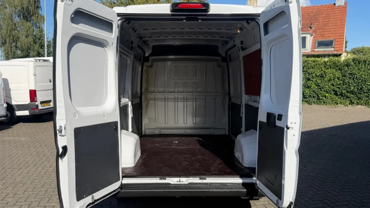 2.2 HDI 88KW 120PK L2H2 EURO 6 AIRCO/ CRUISE CONTROL/ NAVIGATIE/ CAMERA/ DUBBELE SCHUIFDEUR/ 100% DEALERONDERHOUDEN