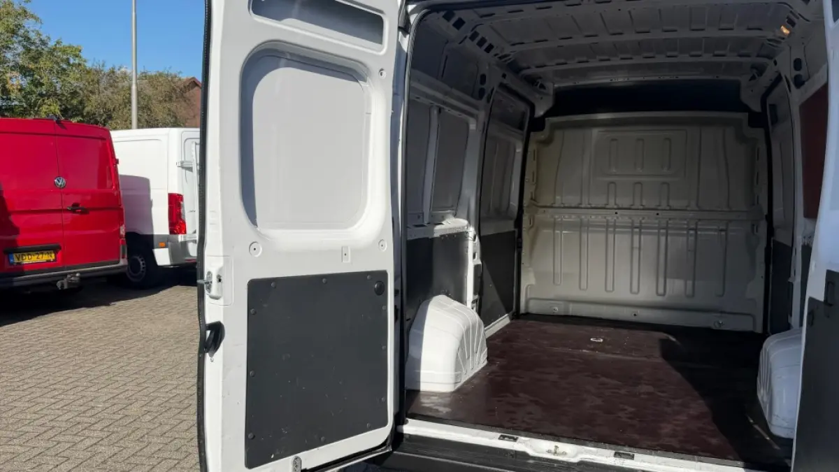 2.2 HDI 88KW 120PK L2H2 EURO 6 AIRCO/ CRUISE CONTROL/ NAVIGATIE/ CAMERA/ DUBBELE SCHUIFDEUR/ 100% DEALERONDERHOUDEN