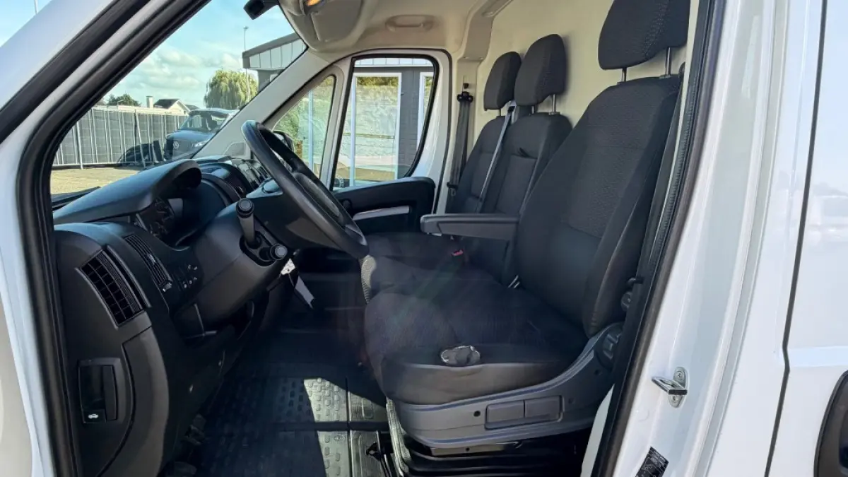 2.2 HDI 88KW 120PK L2H2 EURO 6 AIRCO/ CRUISE CONTROL/ NAVIGATIE/ CAMERA/ DUBBELE SCHUIFDEUR/ 100% DEALERONDERHOUDEN