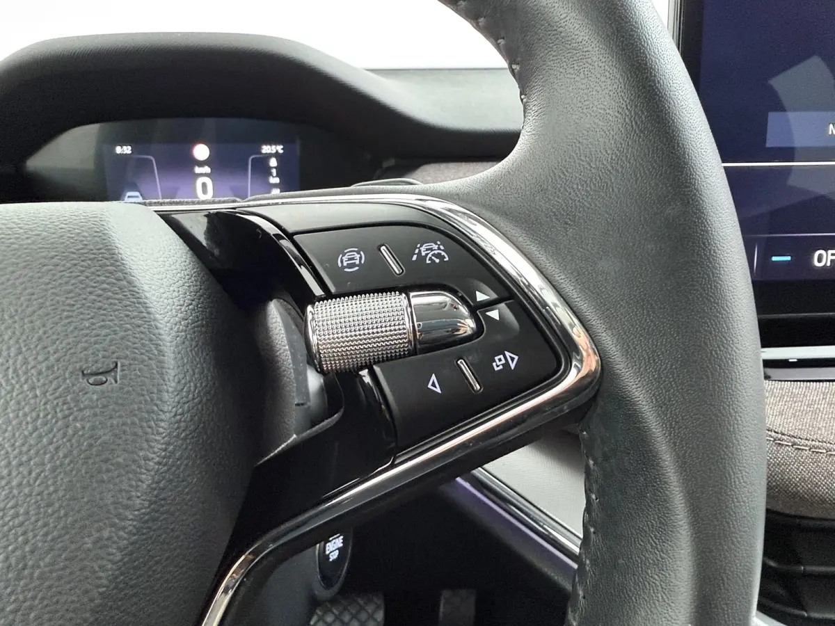 60 First Edition | SOH 92,8% | Adaptieve Cruise Control | Stoel- & Stuurverwarming |