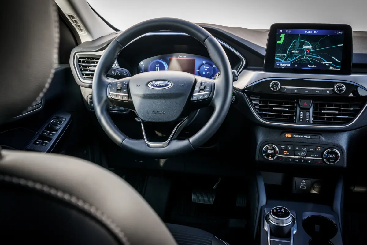 2.5 PHEV Titanium X | B&O | LED | 33.475 Km! | Winter-Pakket | Camera