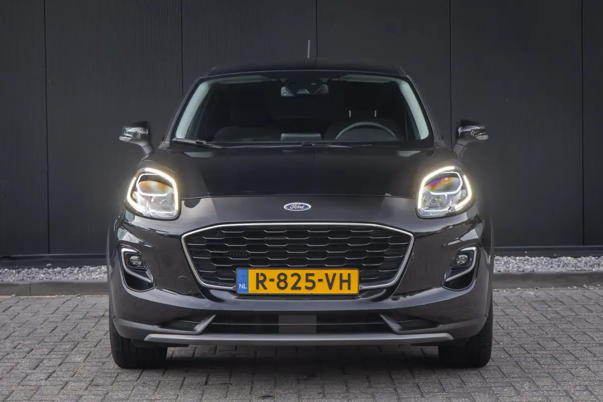 1.0 EcoBoost Titanium | 100 % dealer o.h. | LED verlichting | Camera | Winter-pack | Privacy-glass | Apple carplay / andriod auto