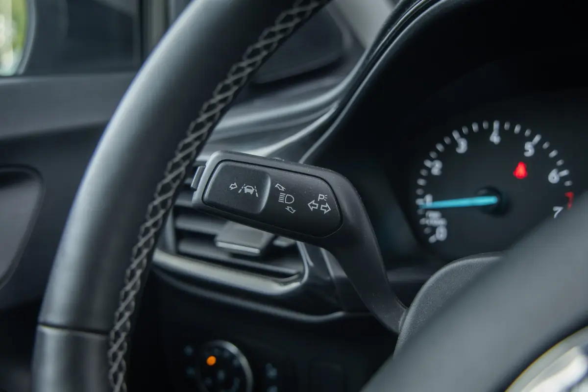 1.0 EcoBoost Titanium | 100 % dealer o.h. | LED verlichting | Camera | Winter-pack | Privacy-glass | Apple carplay / andriod auto