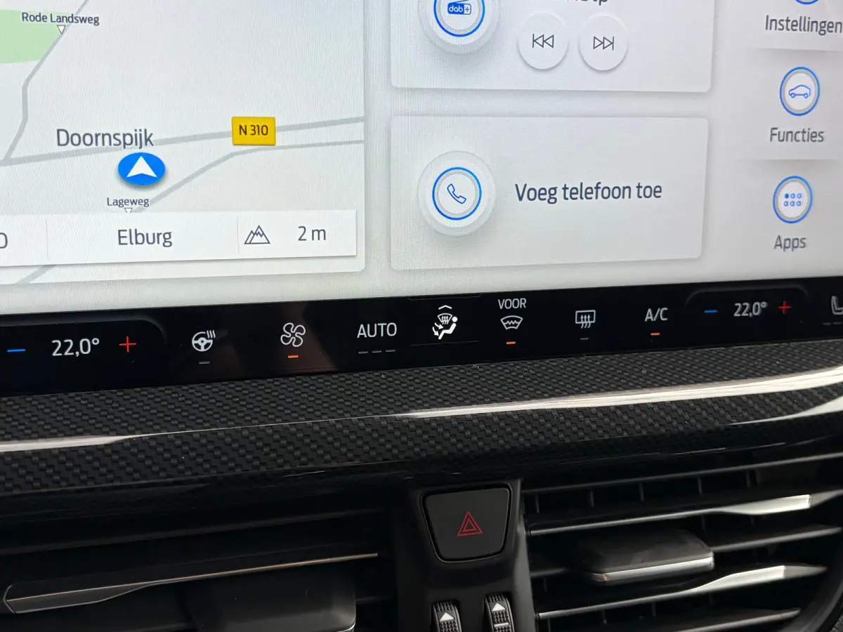 1.0 Hybrid 125 PK ST Line | STUUR, STOEL EN VOORRUITVERWARMING| FULL LED| NAVIGATIE + APPLE CARPLAY/ANDROID AUTO| PARKEERSENSOREN V+A| KEYLESS START| NEDERLANDSE AUTO| EERSTE EIGENAAR| DEALE