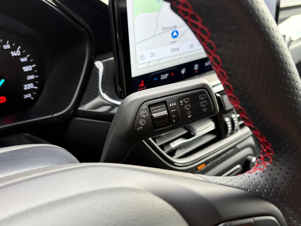1.0 Hybrid 125 PK ST Line | STUUR, STOEL EN VOORRUITVERWARMING| FULL LED| NAVIGATIE + APPLE CARPLAY/ANDROID AUTO| PARKEERSENSOREN V+A| KEYLESS START| NEDERLANDSE AUTO| EERSTE EIGENAAR| DEALE