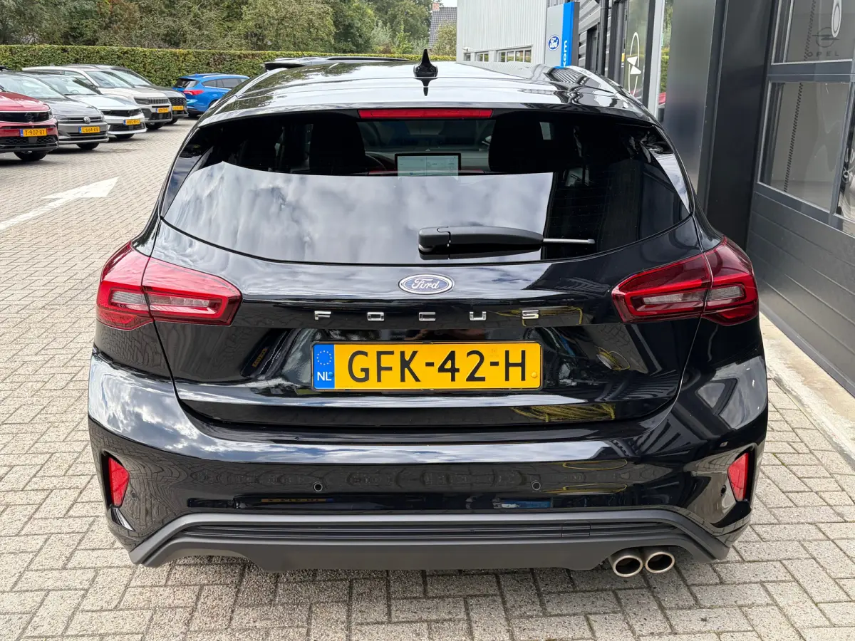 1.0 Hybrid 125 PK ST Line | STUUR, STOEL EN VOORRUITVERWARMING| FULL LED| NAVIGATIE + APPLE CARPLAY/ANDROID AUTO| PARKEERSENSOREN V+A| KEYLESS START| NEDERLANDSE AUTO| EERSTE EIGENAAR| DEALE
