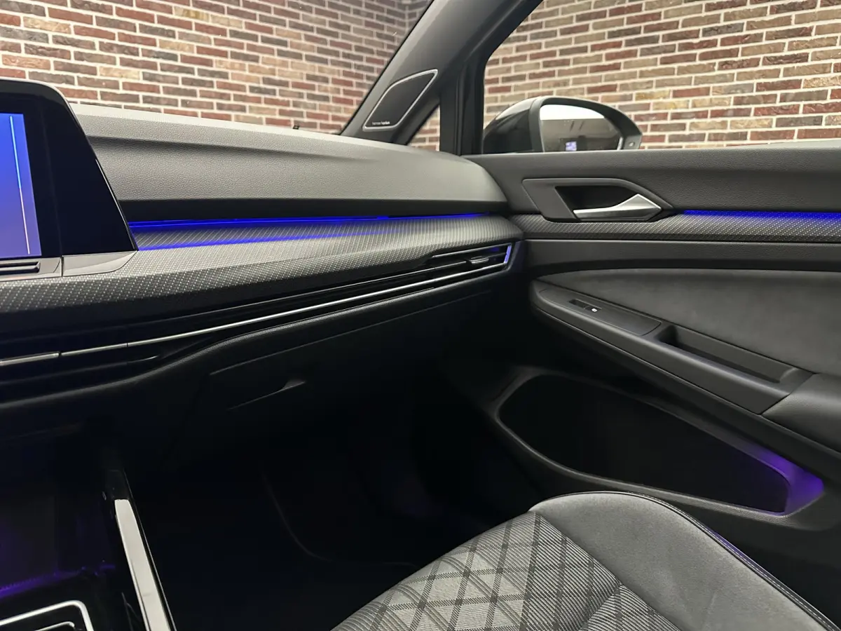 1.5 eTSI R-Line Pano| Harman Kardon| Head up