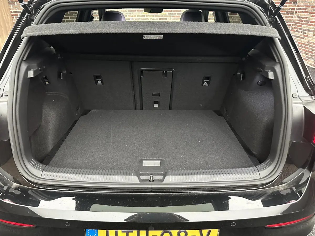 1.5 eTSI R-Line Pano| Harman Kardon| Head up