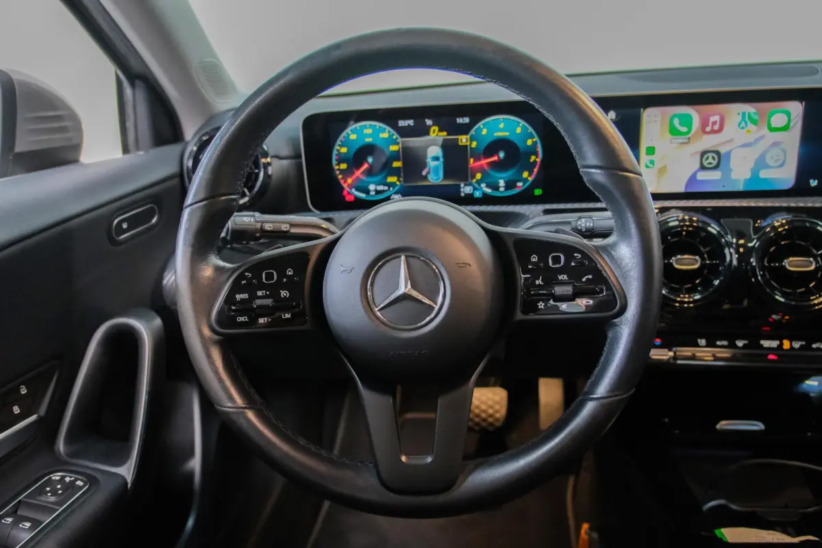 180 Business Solution AMG | Carplay