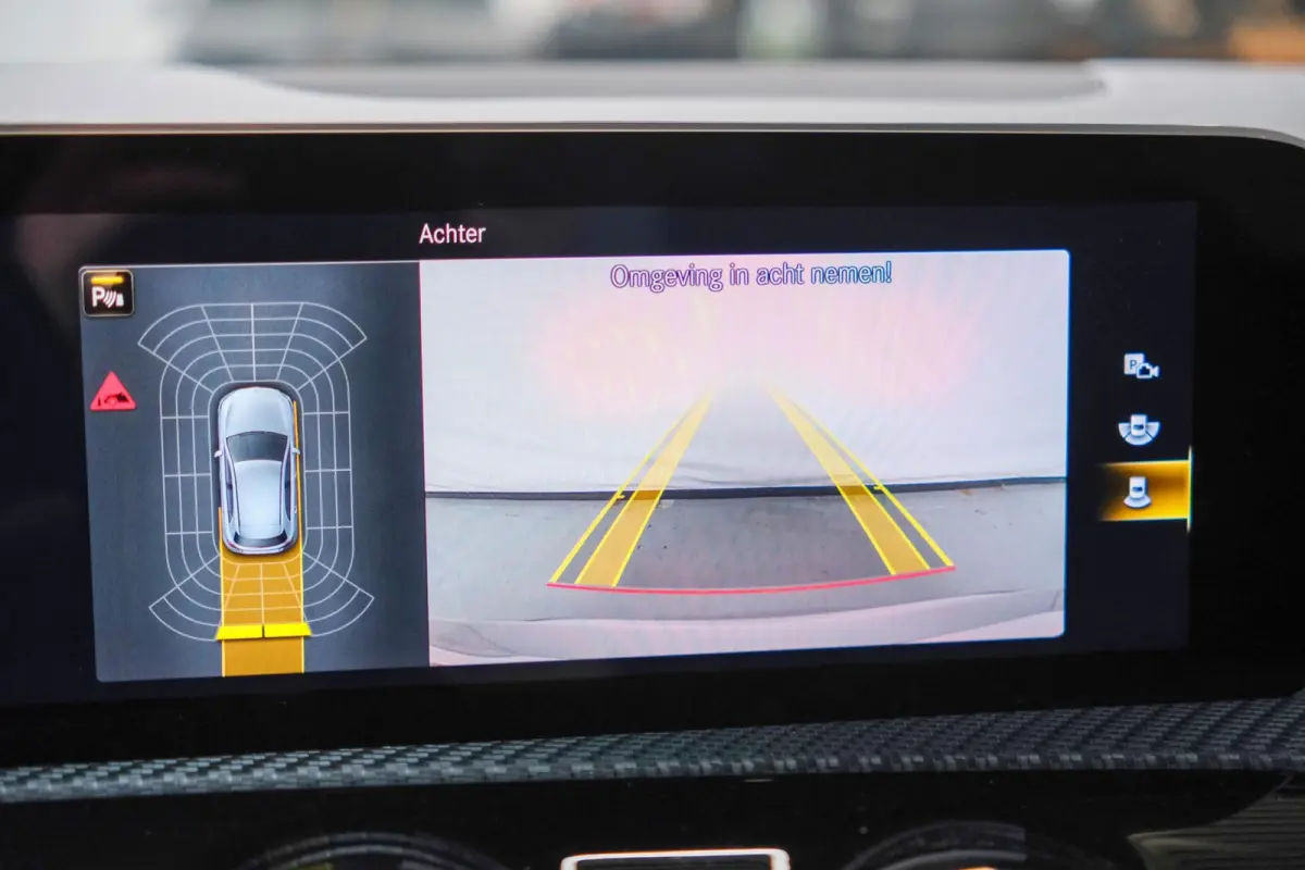 180 Business Solution AMG | Carplay