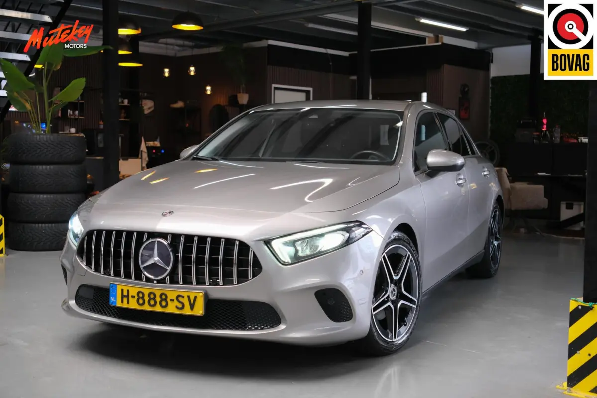 180 Business Solution AMG | Carplay