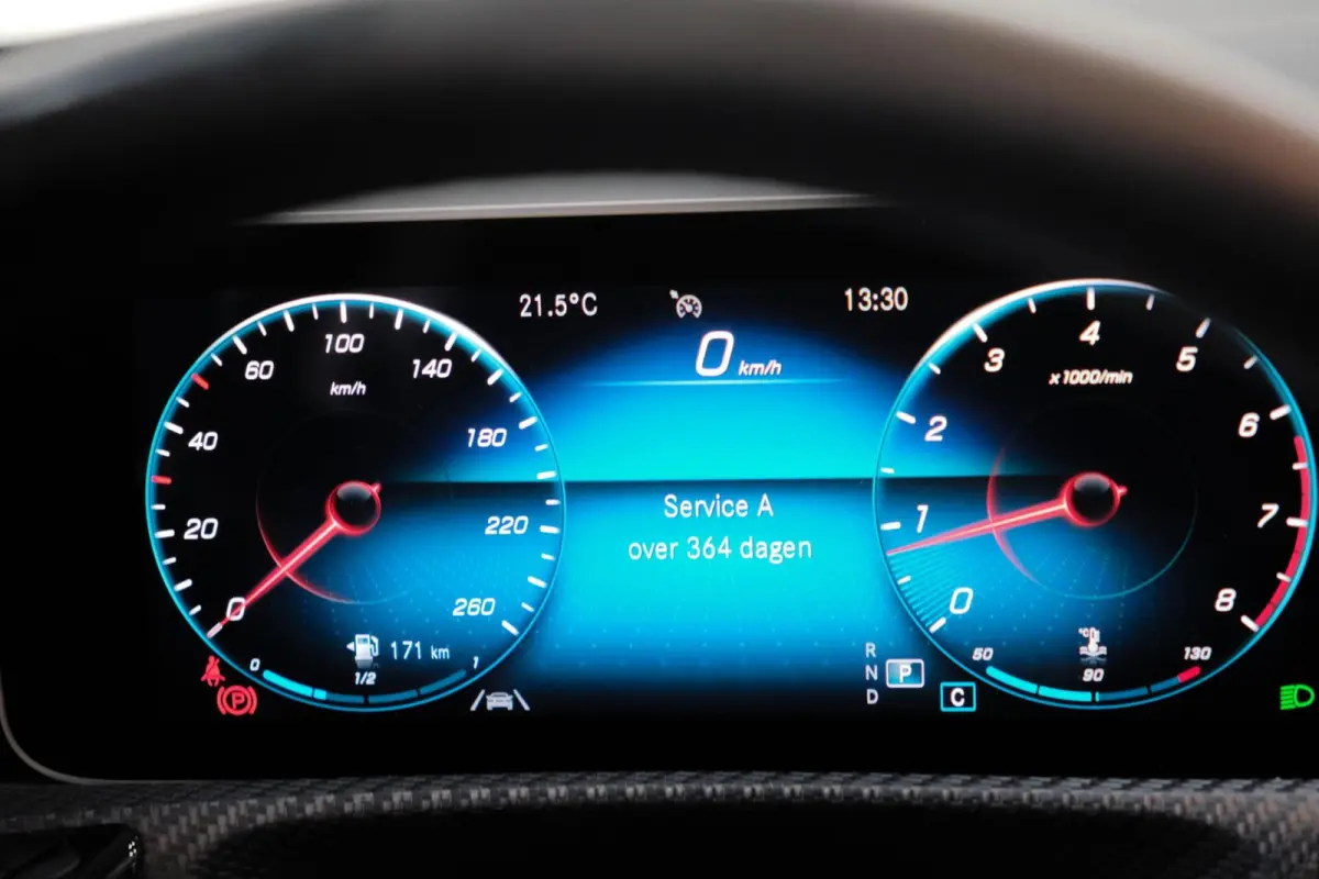 180 Business Solution AMG | Carplay