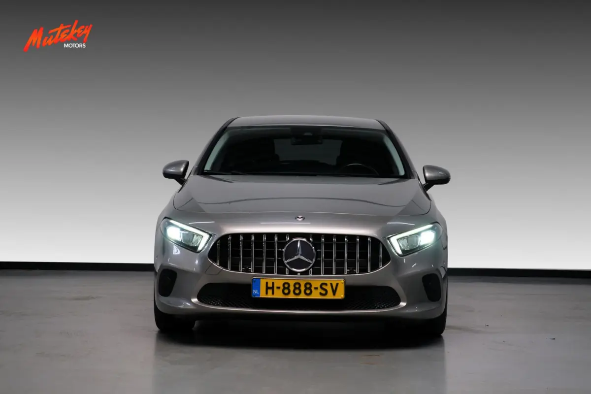 180 Business Solution AMG | Carplay