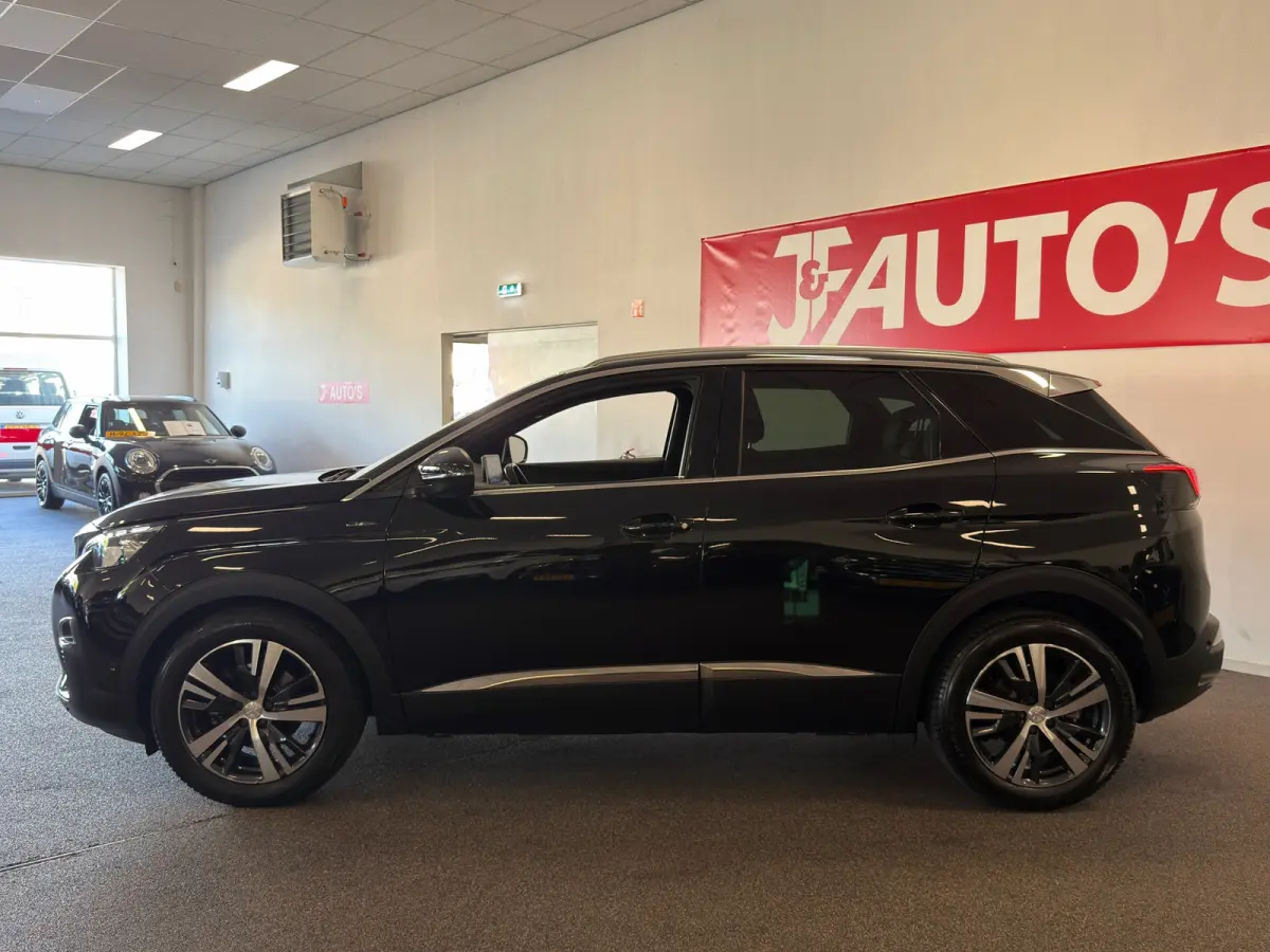 1.6 GT Line| NAVI/CAMERA, PANORAMA, CRUISE, ECC AIRCO