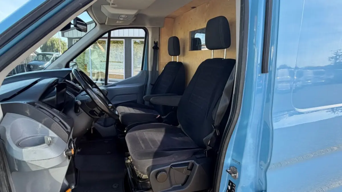2.0 TDCI 96KW 131PK L2H2 AIRCO/ CRUISE CONTROL/ NAVIGATIE/ TREKHAAK/ 100% DEALERONDERHOUDEN