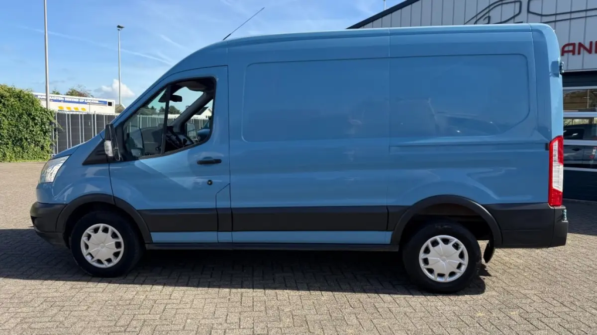 2.0 TDCI 96KW 131PK L2H2 AIRCO/ CRUISE CONTROL/ NAVIGATIE/ TREKHAAK/ 100% DEALERONDERHOUDEN