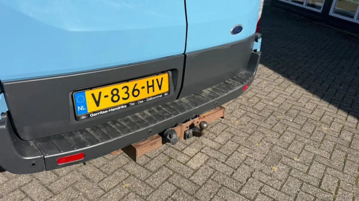 2.0 TDCI 96KW 131PK L2H2 AIRCO/ CRUISE CONTROL/ NAVIGATIE/ TREKHAAK/ 100% DEALERONDERHOUDEN