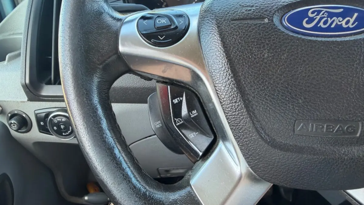 2.0 TDCI 96KW 131PK L2H2 AIRCO/ CRUISE CONTROL/ NAVIGATIE/ TREKHAAK/ 100% DEALERONDERHOUDEN