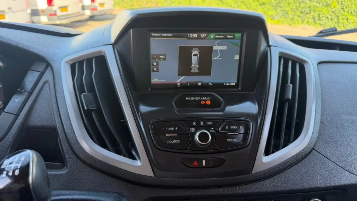 2.0 TDCI 96KW 131PK L2H2 AIRCO/ CRUISE CONTROL/ NAVIGATIE/ TREKHAAK/ 100% DEALERONDERHOUDEN
