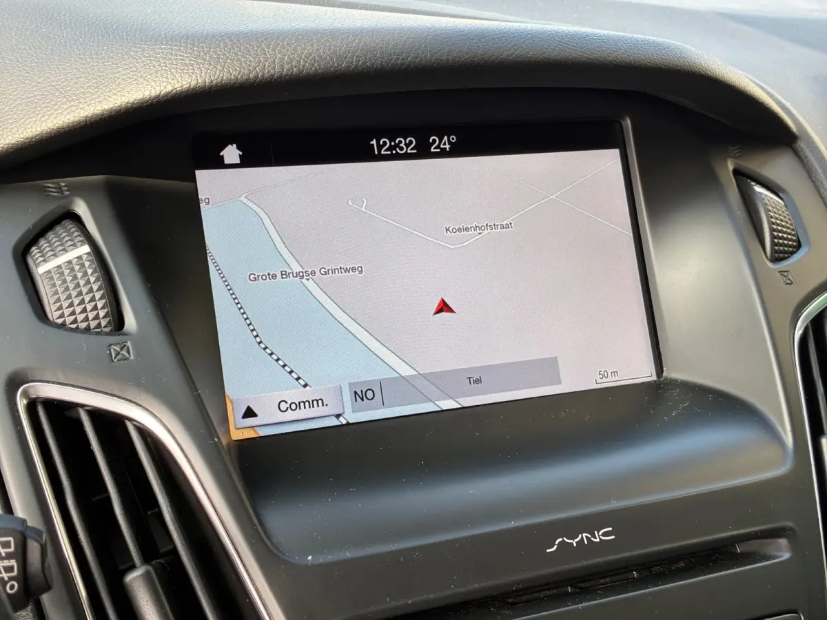 1.0 Titanium|Automaat|D-riem v.v.|Navigatie|Climatronic|CruiseControl|PDC|Trekhaak|