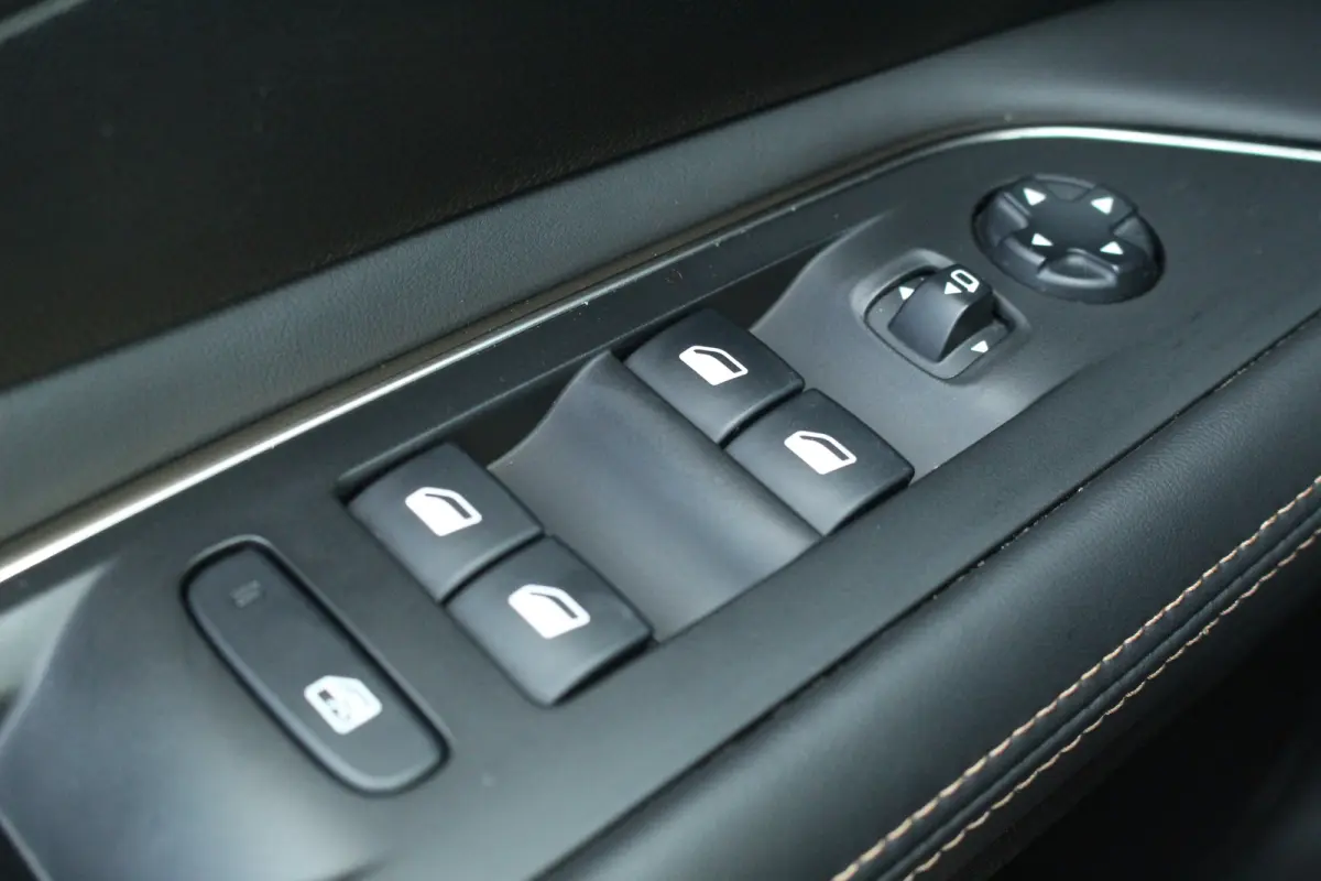 1.6 GT | Pano | Afn. Trekhaak | Carplay | Keyless | Elek. Achterklep | Camera | PDC | Pano | Afn. Trekhaak | Carplay | Keyless | Elek. Achterklep | Camera | PDC |