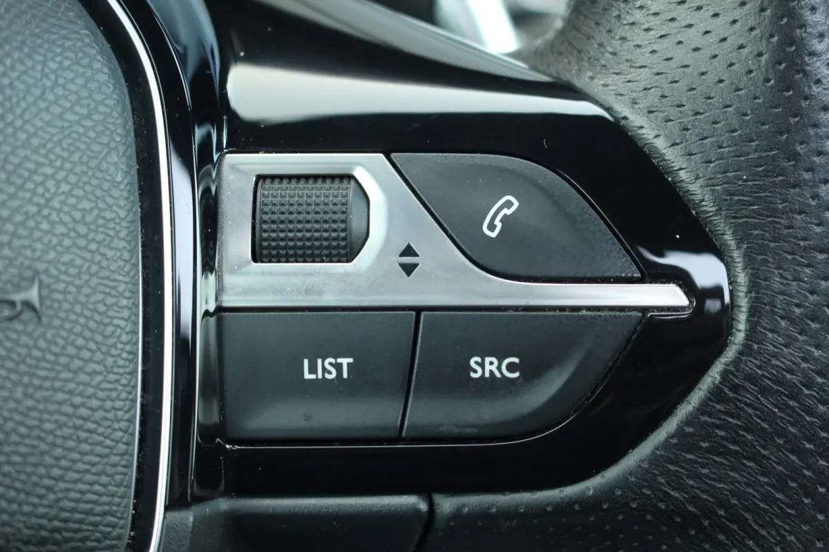 1.6 GT | Pano | Afn. Trekhaak | Carplay | Keyless | Elek. Achterklep | Camera | PDC | Pano | Afn. Trekhaak | Carplay | Keyless | Elek. Achterklep | Camera | PDC |