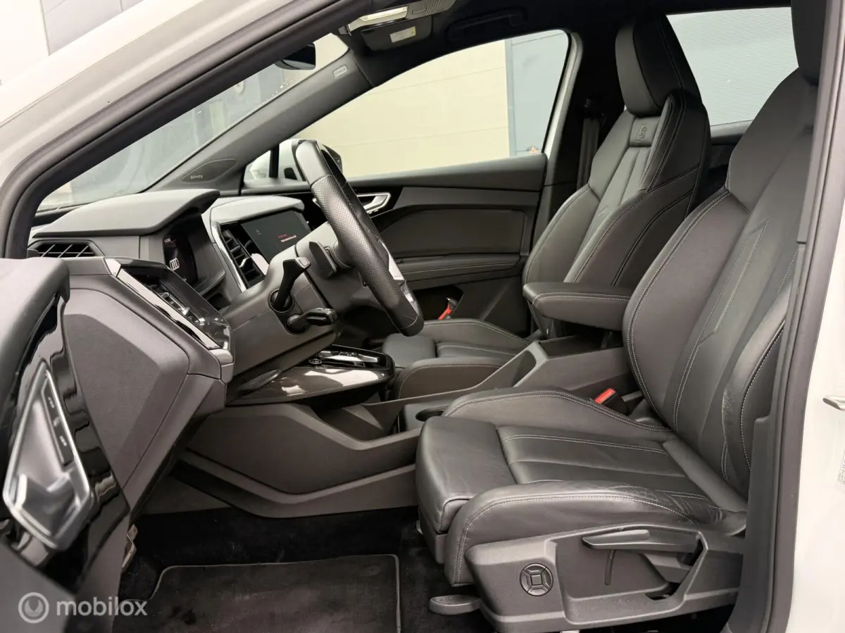 40 Launch edition S Competition 77 kWh | SOH 90% | 20" | SPORTSTOELEN | CAMERA | LEDER