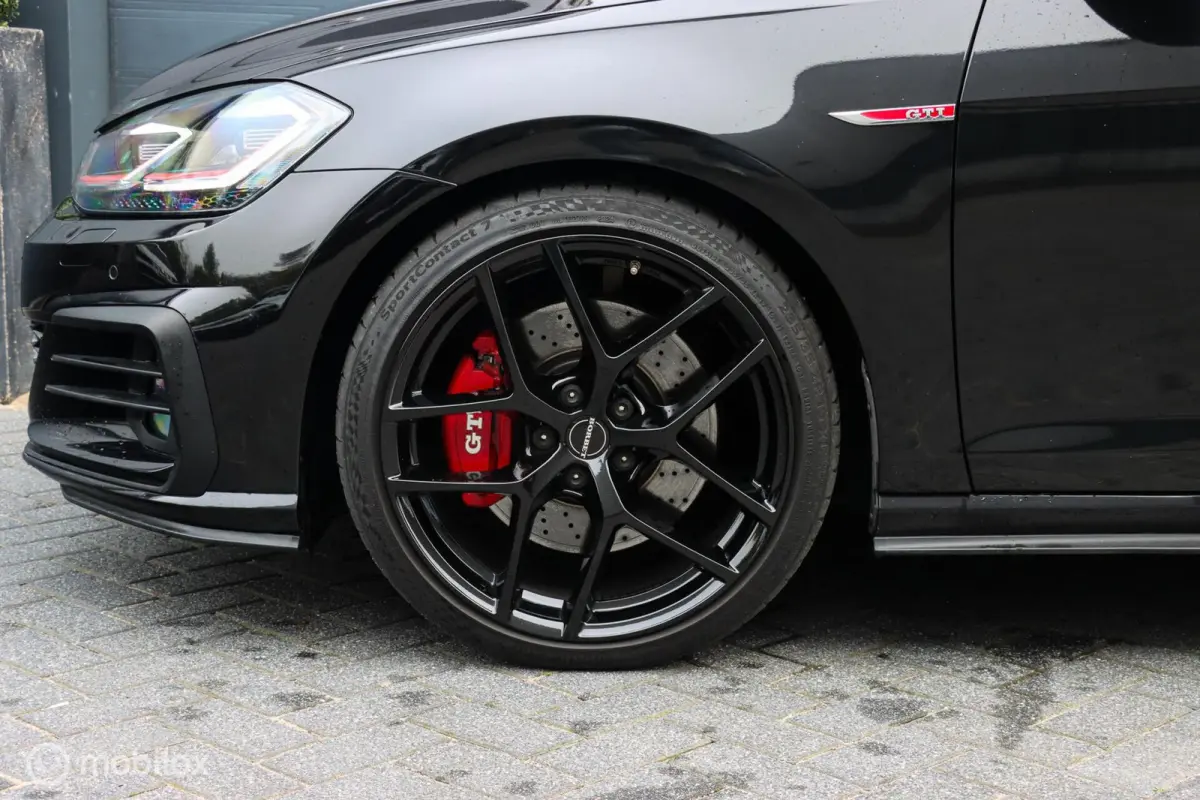 2.0 TSI GTI Performance|LEDER|PANO|DYNAUDIO|CAMERA|KEYLESS|ACC