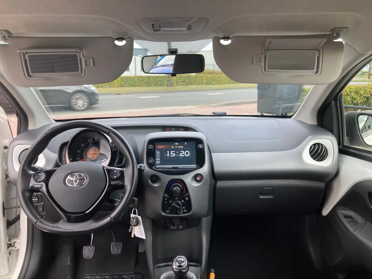 1.0 VVT-i X-Play | 2019 | 233.000 KM | Airco | Multimedia | APK 09-2027