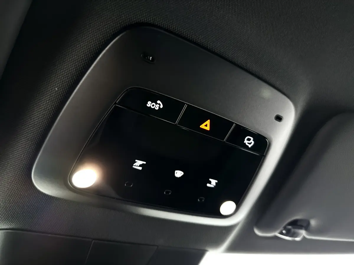 Single Motor Extended Range Plus 69 kWh | Parkeercamera | Harman Kardon | Stoel- en stuurverwarming | Elektrische stoelen