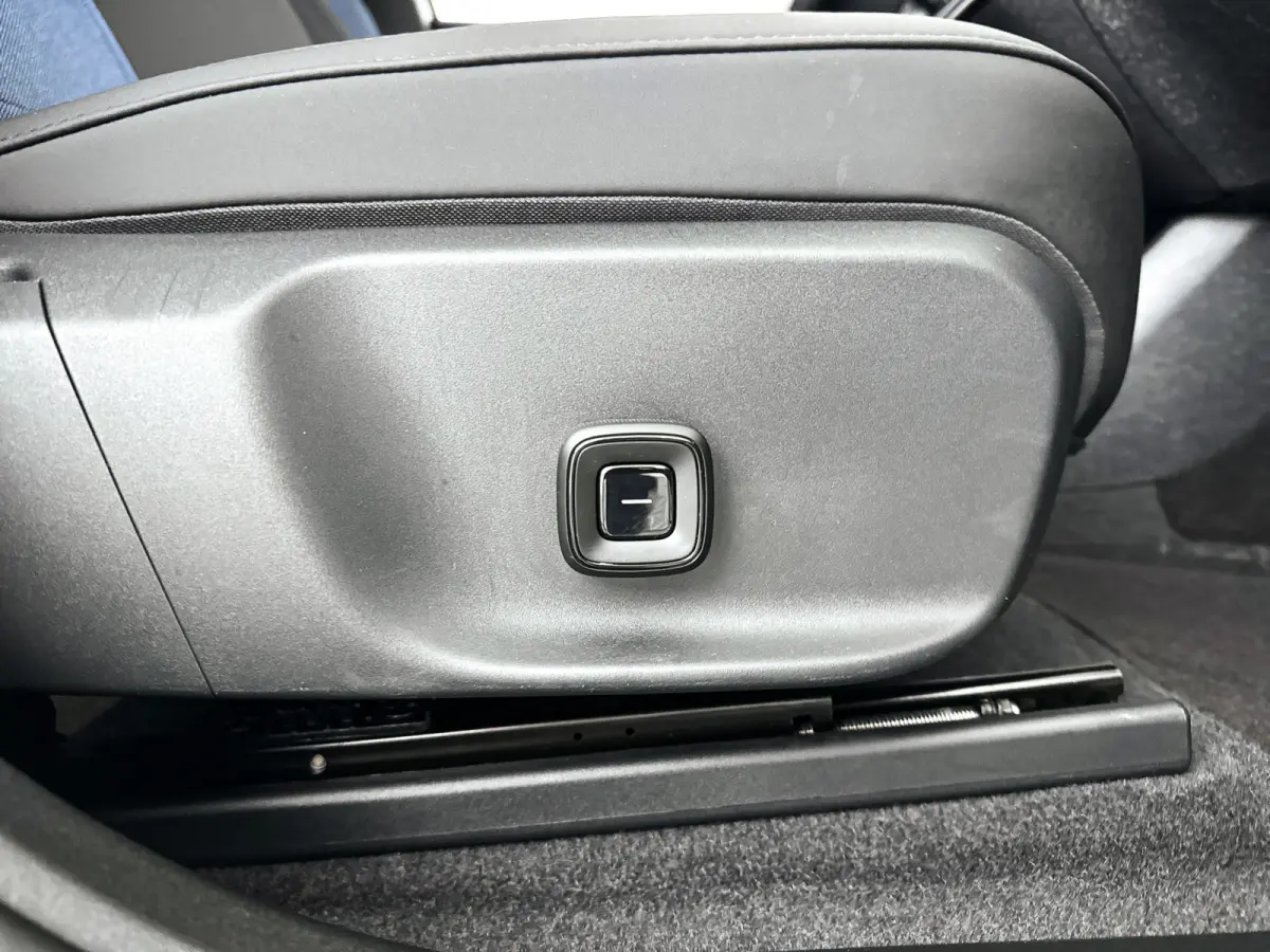 Single Motor Extended Range Plus 69 kWh | Parkeercamera | Harman Kardon | Stoel- en stuurverwarming | Elektrische stoelen