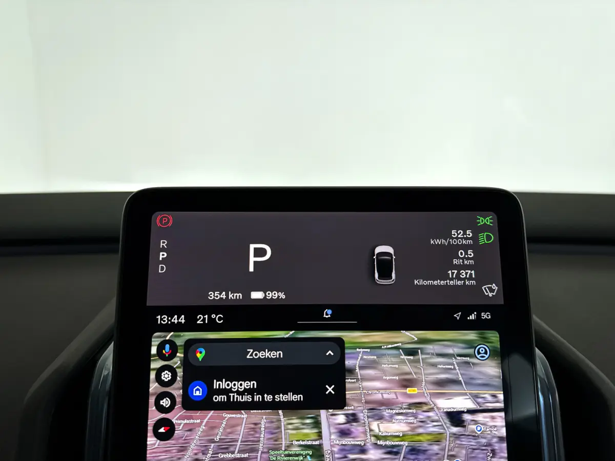 Single Motor Extended Range Plus 69 kWh | Parkeercamera | Harman Kardon | Stoel- en stuurverwarming | Elektrische stoelen