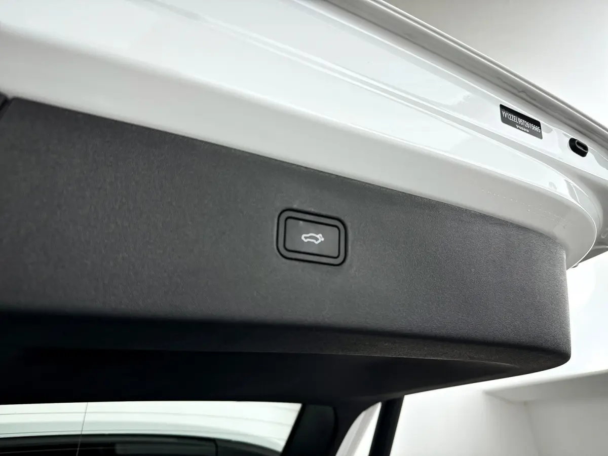 Single Motor Extended Range Plus 69 kWh | Parkeercamera | Harman Kardon | Stoel- en stuurverwarming | Elektrische stoelen