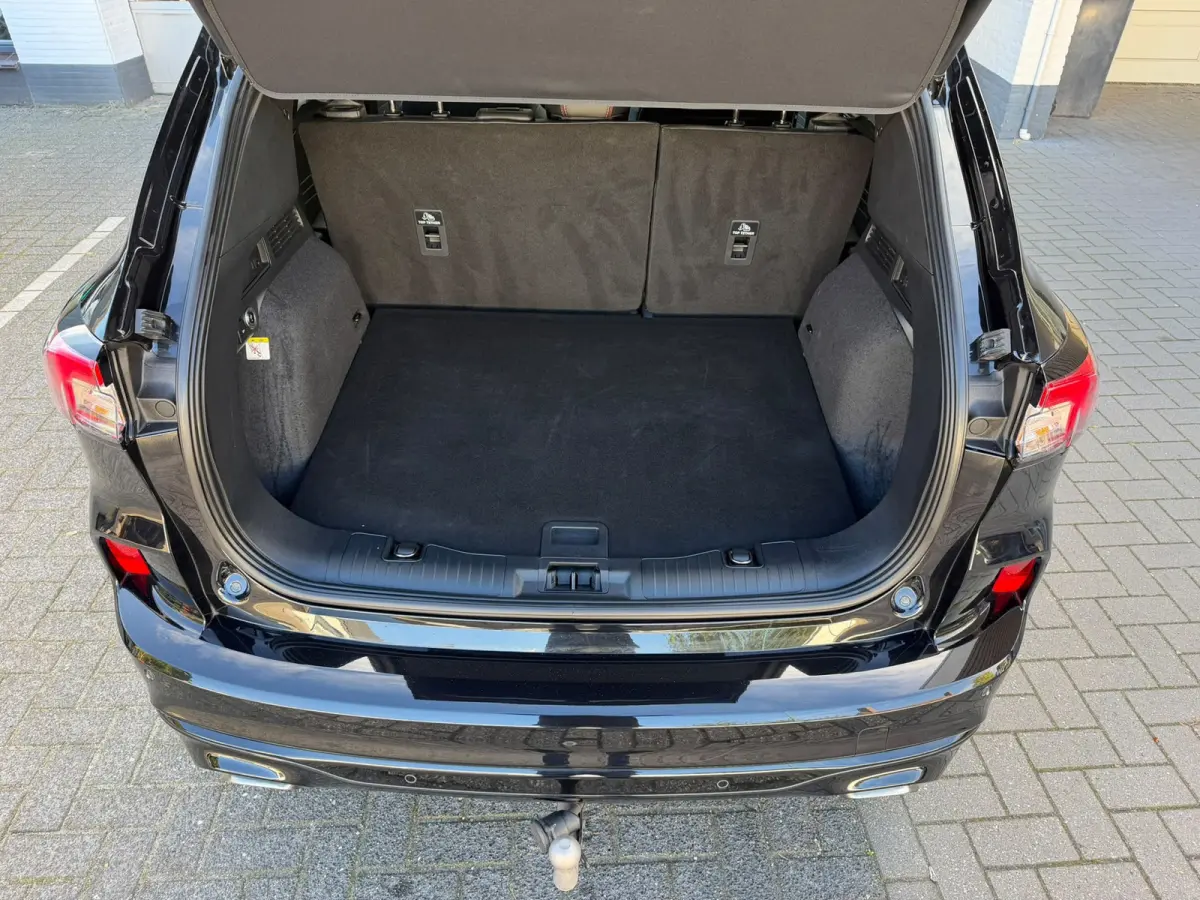 Ford KUGA 1.5 EcoBoost ST-Line X 150PK Elek Trekhaak 1800KG Trekgewicht,Panoramadak,Apple Carply,ACC,PDC,Camera A