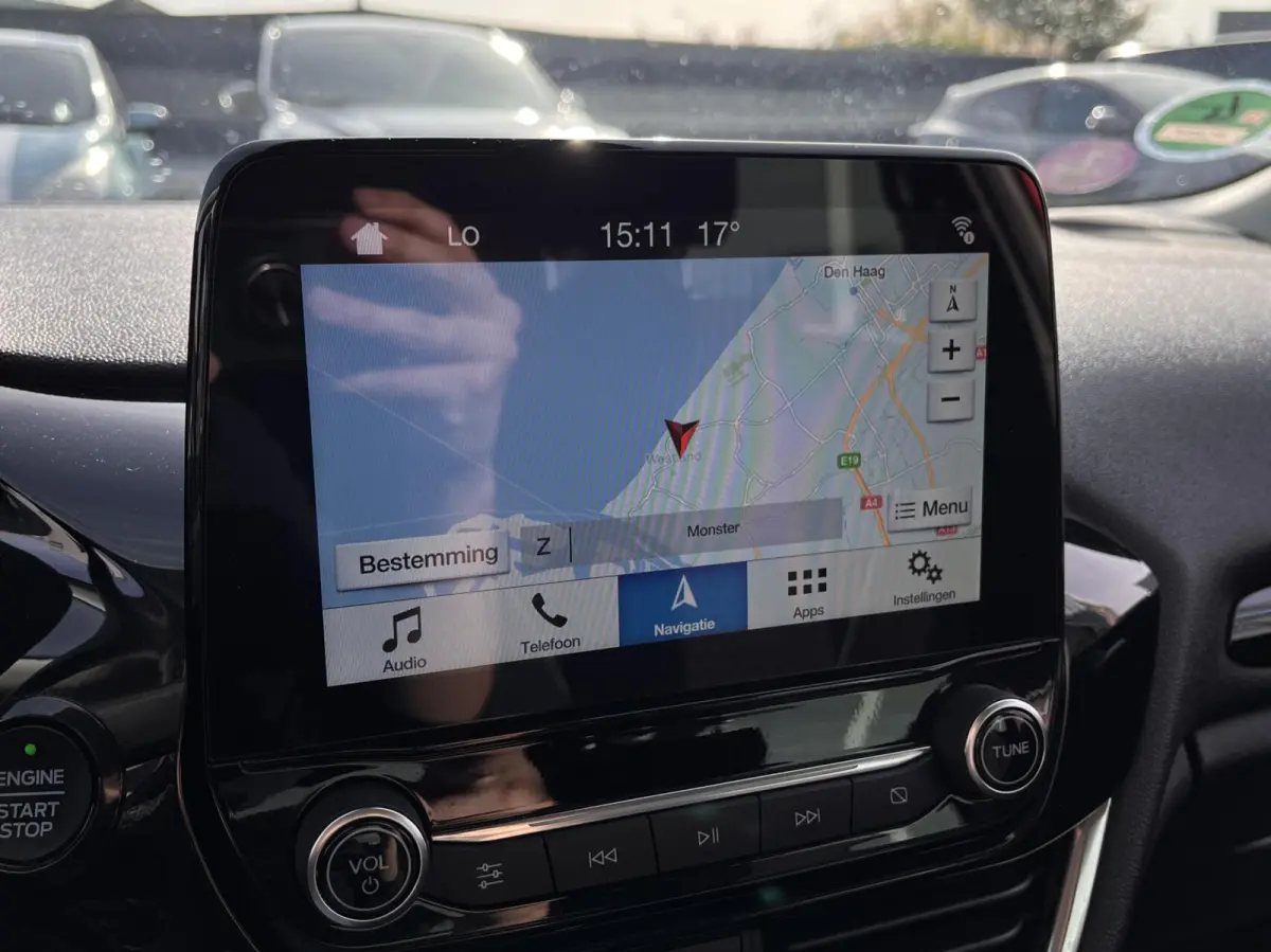 1.0 EcoBoost Titanium 100pk Trekhaak Adaptieve Cruise Camera Verwarmde Voorruit Navi B&O Parkeersensoren Climate 16'' Velgen *Leuk*