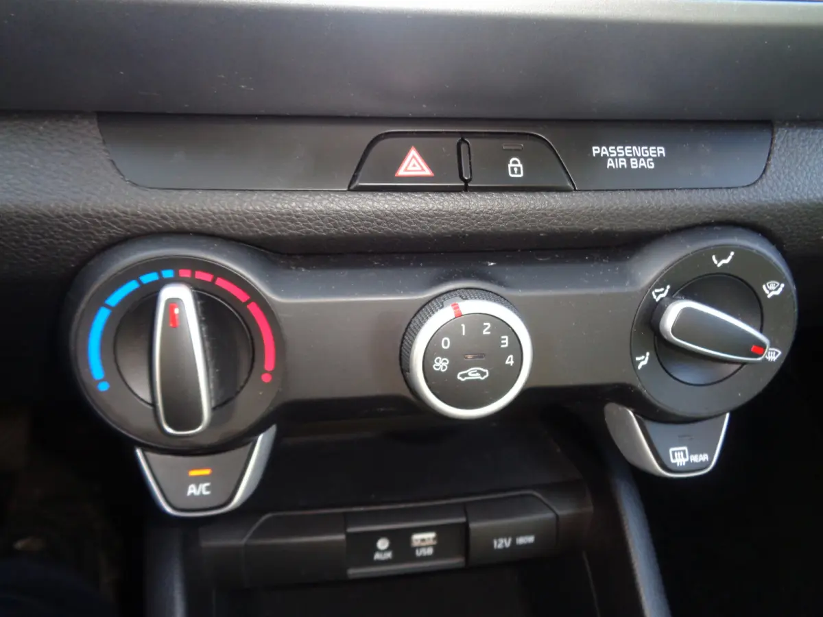 1.0 T-GDi DynamicLine Airco, Navigatie, Camera, PDC, LM velgen, Carplay/android