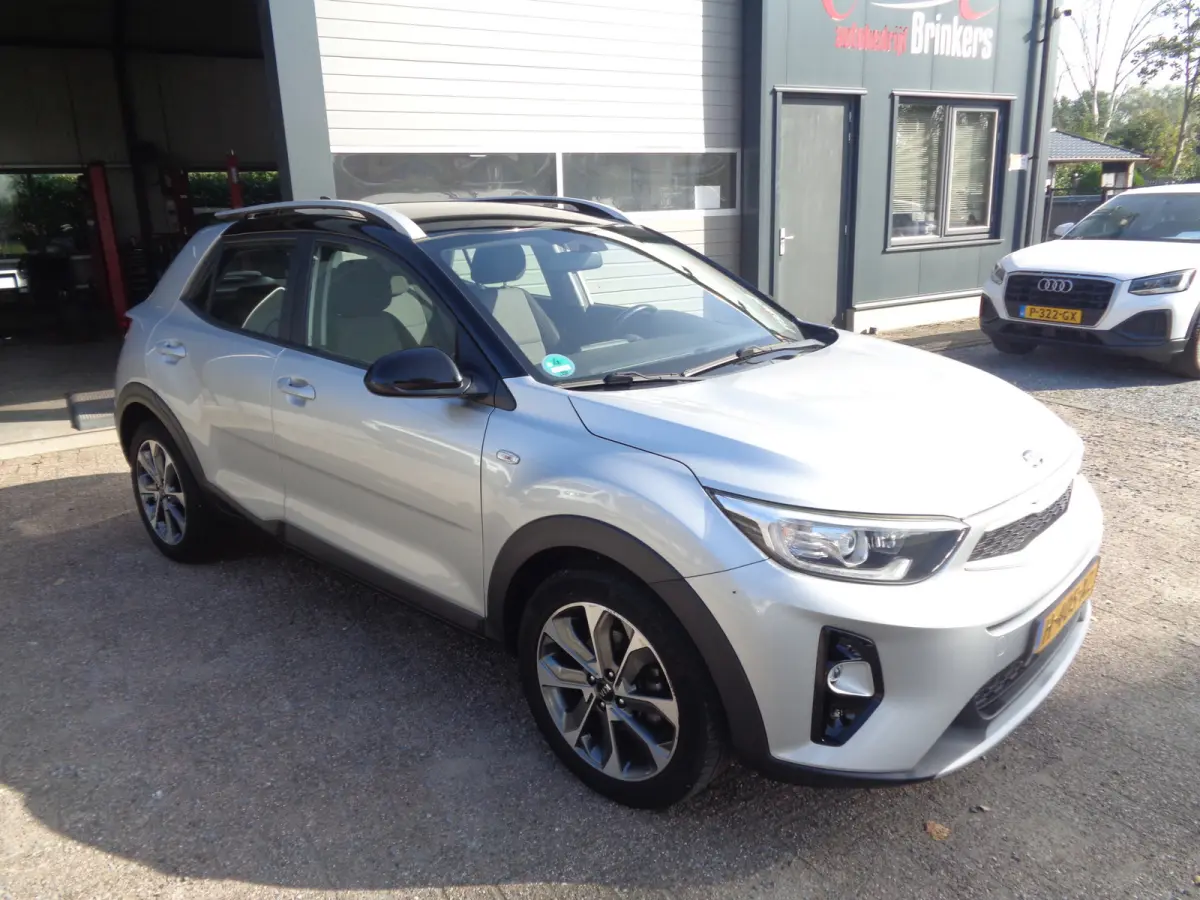 1.0 T-GDi DynamicLine Airco, Navigatie, Camera, PDC, LM velgen, Carplay/android