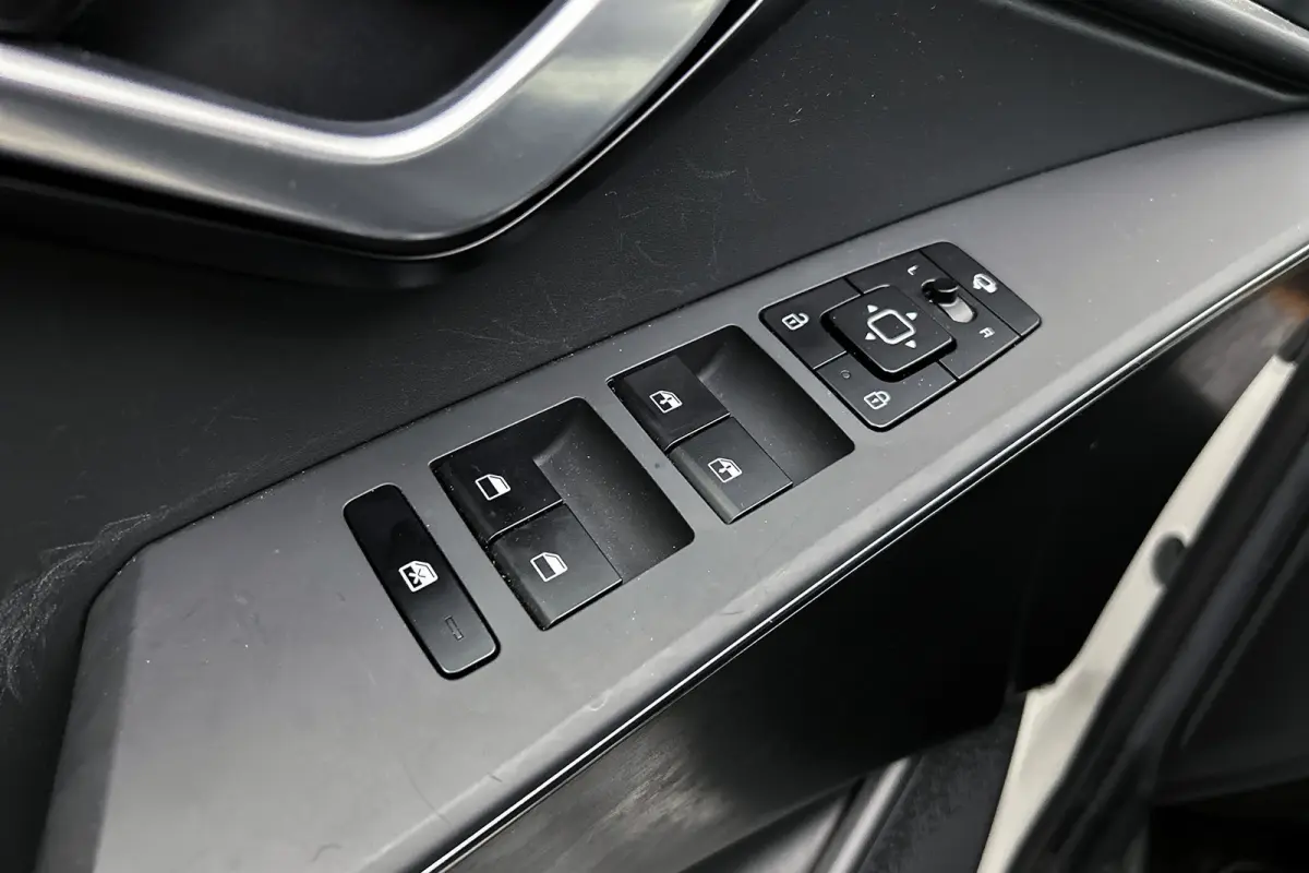 DynamicLine 64.8 kWh| S.O.H. 100% | Camera | Trekhaak | Adaptieve cruise control