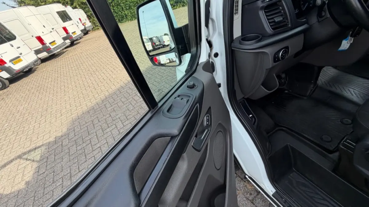 2.0 TDCI 77KW 105PK L2H1 EURO 6 AIRCO/ NAVIGATIE/ PARKEERSENSOREN/ 100% DEALERONDERHOUDEN