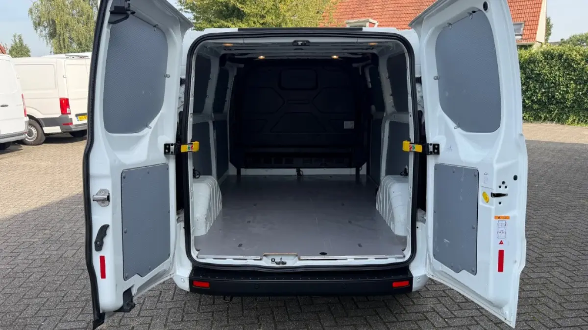 2.0 TDCI 77KW 105PK L2H1 EURO 6 AIRCO/ NAVIGATIE/ PARKEERSENSOREN/ 100% DEALERONDERHOUDEN
