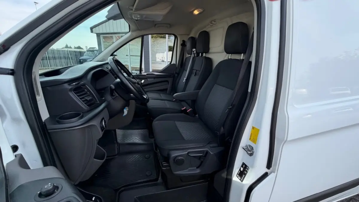 2.0 TDCI 77KW 105PK L2H1 EURO 6 AIRCO/ NAVIGATIE/ PARKEERSENSOREN/ 100% DEALERONDERHOUDEN