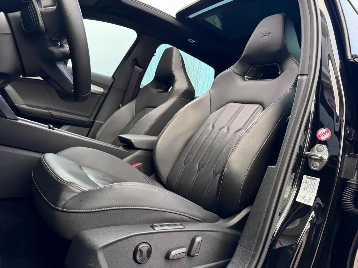 1.4 e-Hybrid VZ Performance Pano/Memory/360