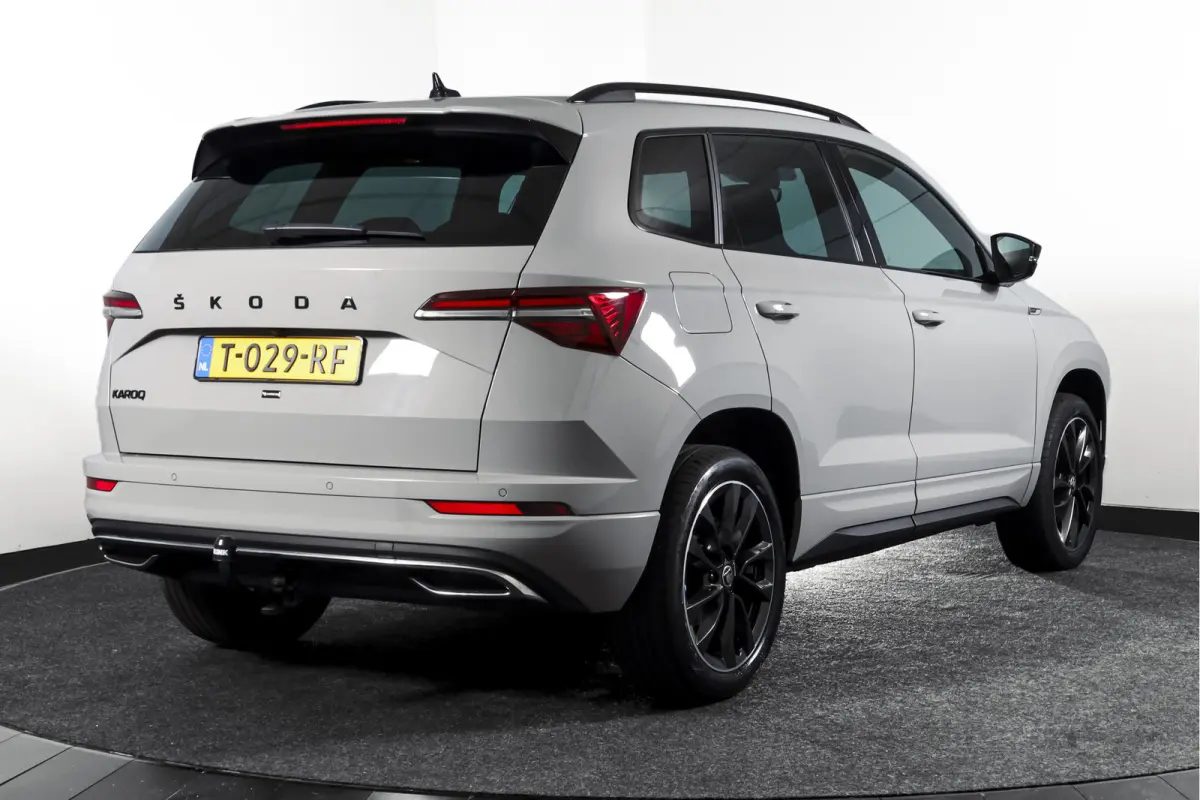1.5 TSI ACT 150 PK Sportline Business | Afn. Trekhaak | Dig. Cockpit | Adapt. Cruise | Stoel-+Stuurverw. | Matrix LED | Camera | NAV+App. Connect | ECC | Elek. Klep | LM 18" |