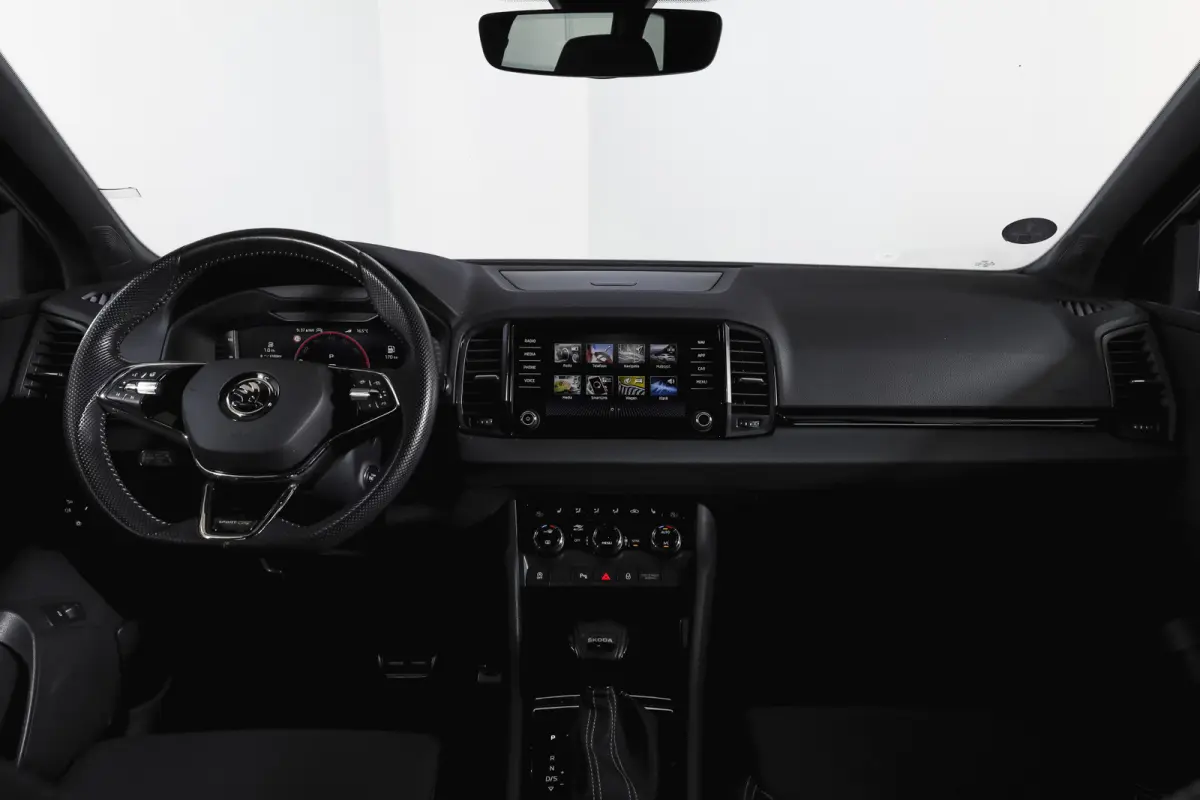 1.5 TSI ACT 150 PK Sportline Business | Afn. Trekhaak | Dig. Cockpit | Adapt. Cruise | Stoel-+Stuurverw. | Matrix LED | Camera | NAV+App. Connect | ECC | Elek. Klep | LM 18" |