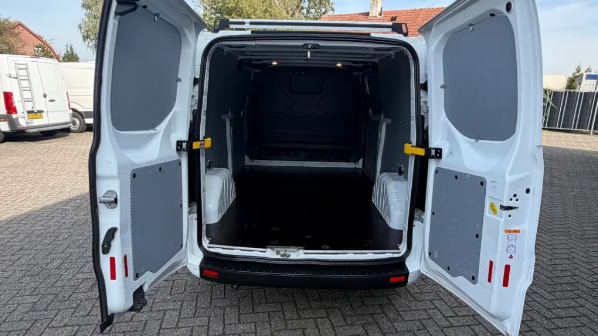 2.0 TDCI 77KW 105PK L2H1 EURO 6 AIRCO/ NAVIGATIE/ PARKEERSENSOREN/ 100% DEALERONDERHOUDEN