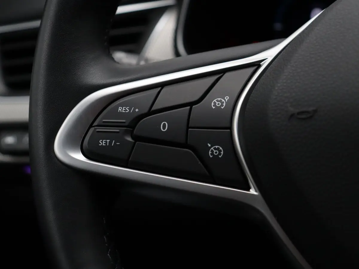 E-Tech full hybrid 145pk techno | 1e Eigenaar | ABD Dealeronderhouden | Trekhaak | Achteruitrijcamera | Pack look | Apple Carplay/Android Auto |