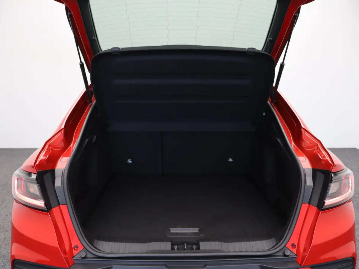 E-Tech full hybrid 145pk techno | 1e Eigenaar | ABD Dealeronderhouden | Trekhaak | Achteruitrijcamera | Pack look | Apple Carplay/Android Auto |