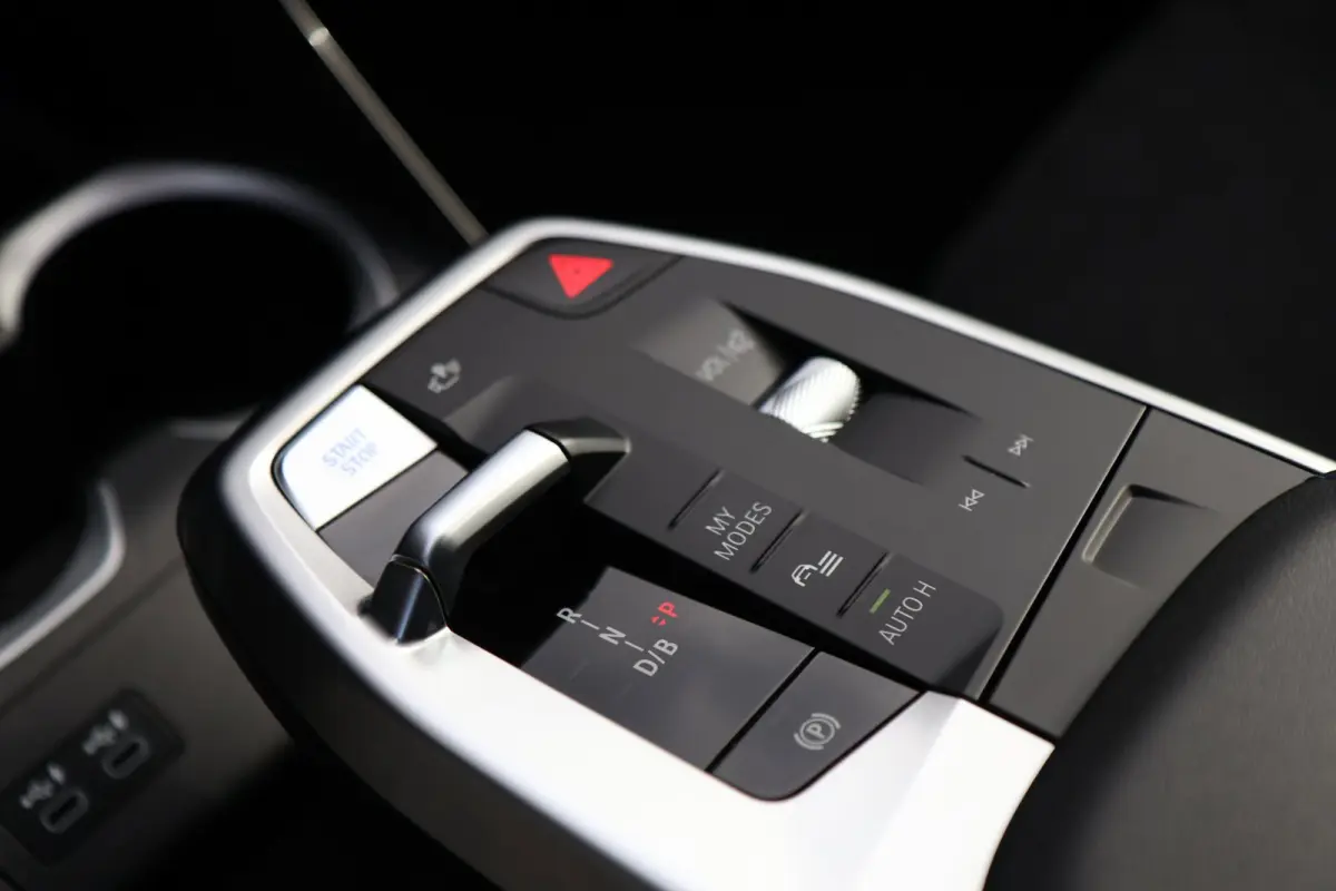 EDRIVE20 BMW IX1 EDRIVE20 M sport elekt stoelen 360 camera acc